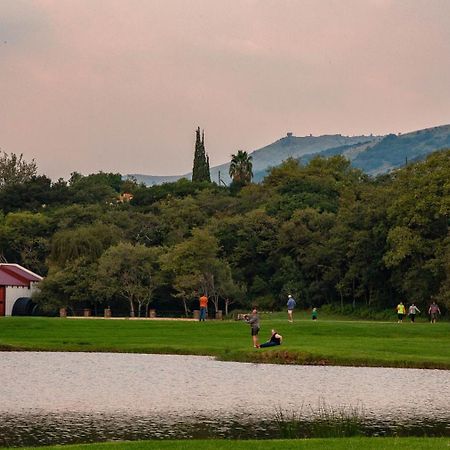 Valley Of The Rainbow Fly Fishing Estate Dullstroom Extérieur photo