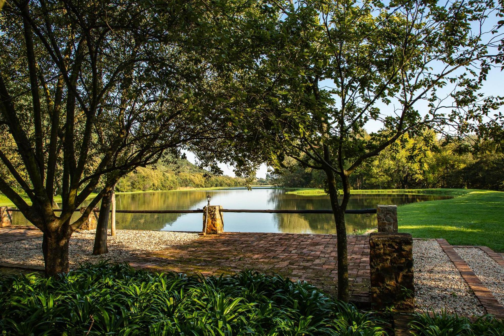Valley Of The Rainbow Fly Fishing Estate Dullstroom Extérieur photo