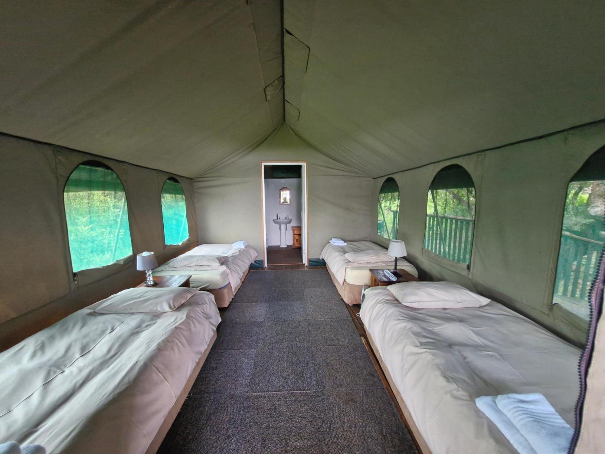 Valley Of The Rainbow Fly Fishing Estate Dullstroom Chambre photo
